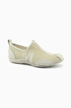 Merrell Barrado Hot